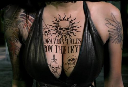 Crypt Tattoo Titten