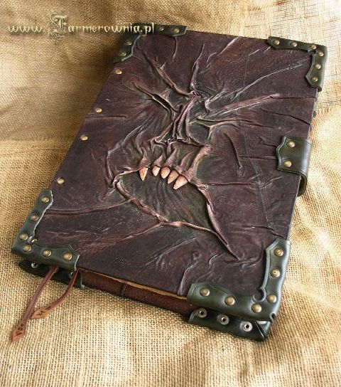 La Necronomicon: Chodaczek Eldono