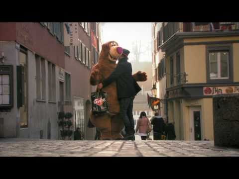 You hug me? – Umarmst Du mich?