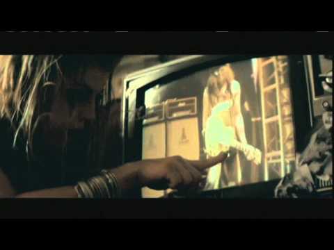 DBD: Beautiful Dangerous – Slash feat. Fergie