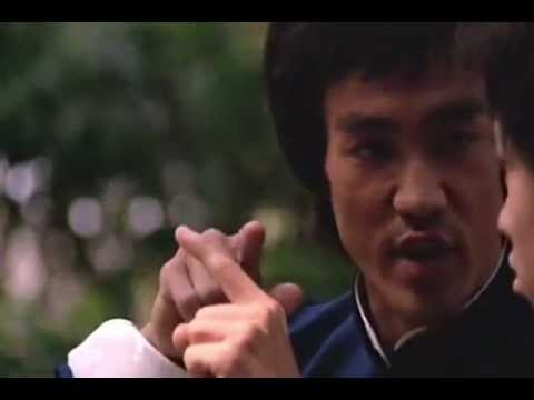 Bruce Lee Remix: Ole vettä ystäväni!