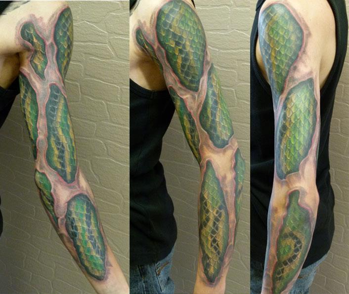 Hemsk tatuering (140)