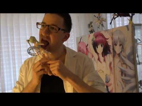 Otaku licking his Anime-Figures