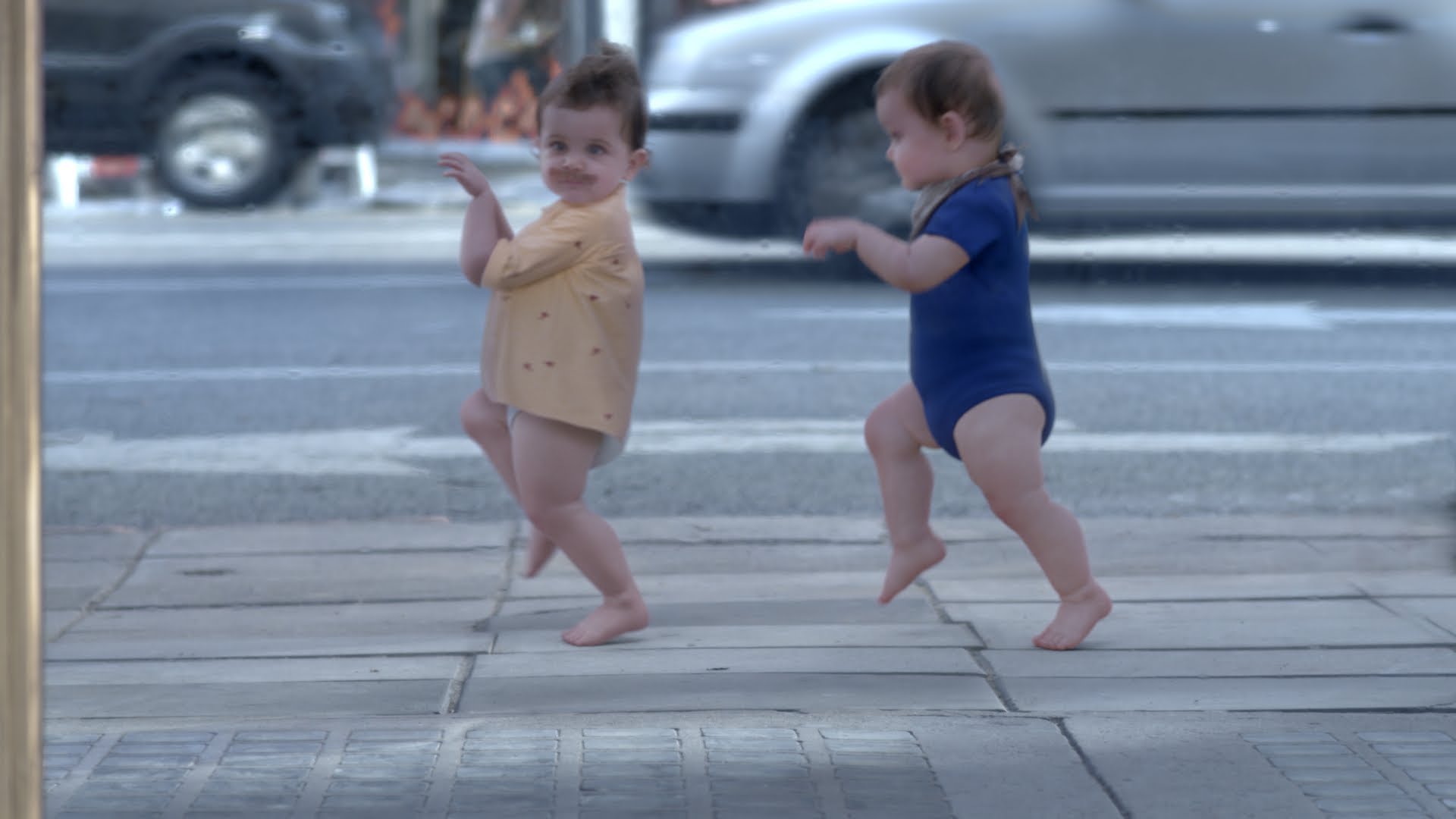 Dancing with my baby-me – Die Evian Babys sind zurück
