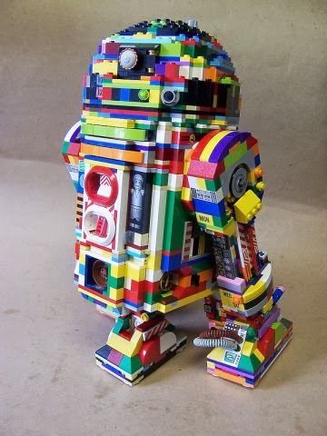 Randomized Lego R2D2