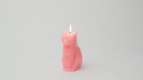 Kissan luuranko kynttilä Pyro Petiltä