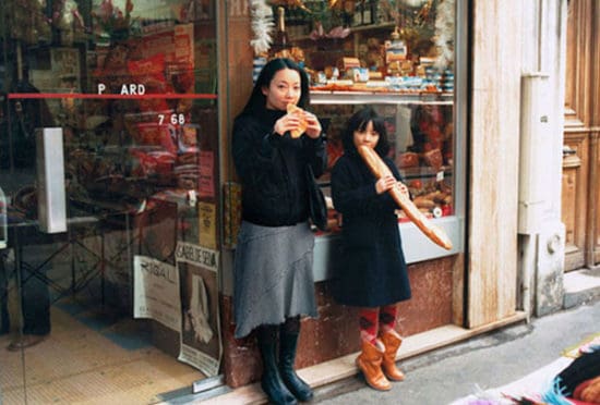 Damals und Heute - Chino Otsuka montiert sich in ihre Kinderfotos