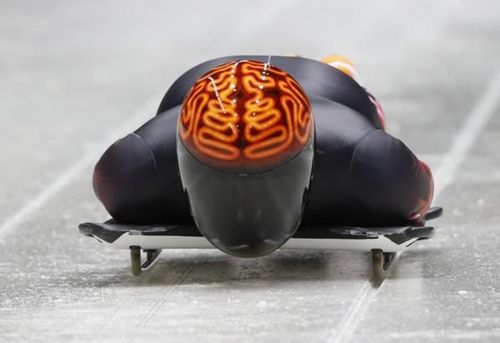 Der coolste Helm von Sotschi: John Fairbairn