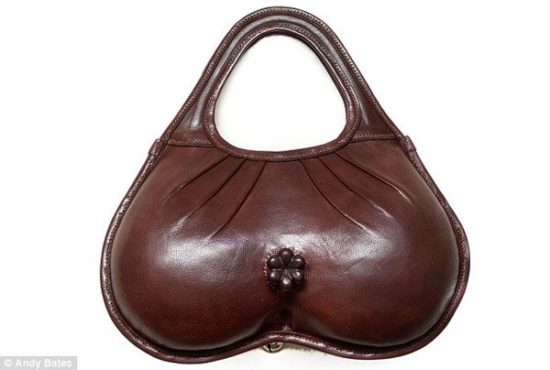 Die Handtasche zum Weltfrauentag: Scrotal Sac