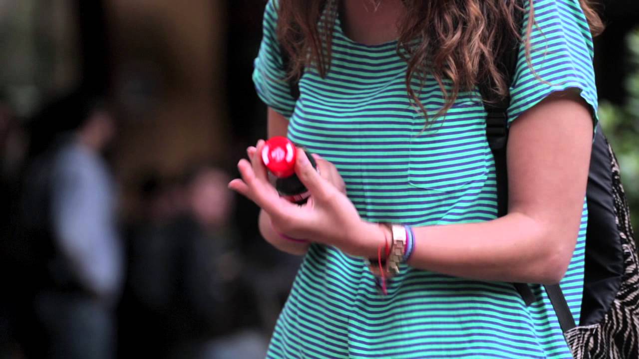 Coca-Cola’s freundlicher Drehverschluss – Coca-Cola Friendly Twist