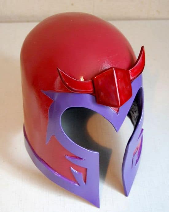 Magnetischer Magneto Helm