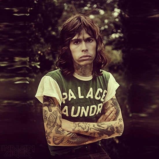 Künstler tätowiert Prominente mit Photoshop