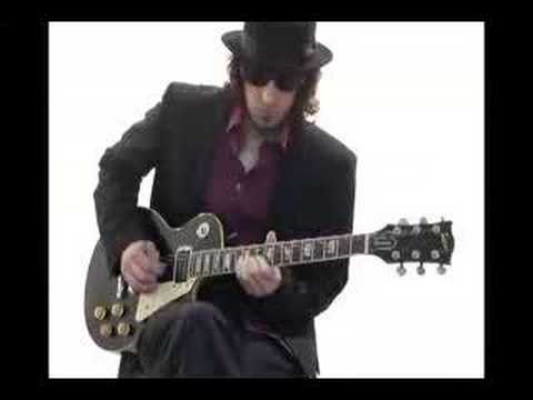 Billy Idol – Jingle Bell Rock