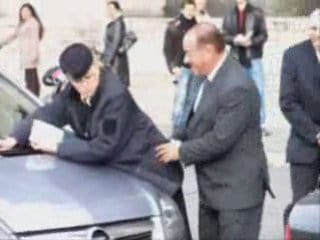 Silvio Berlusconi wie er leibt und lebt