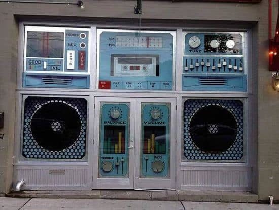 Das Boombox Schaufenster