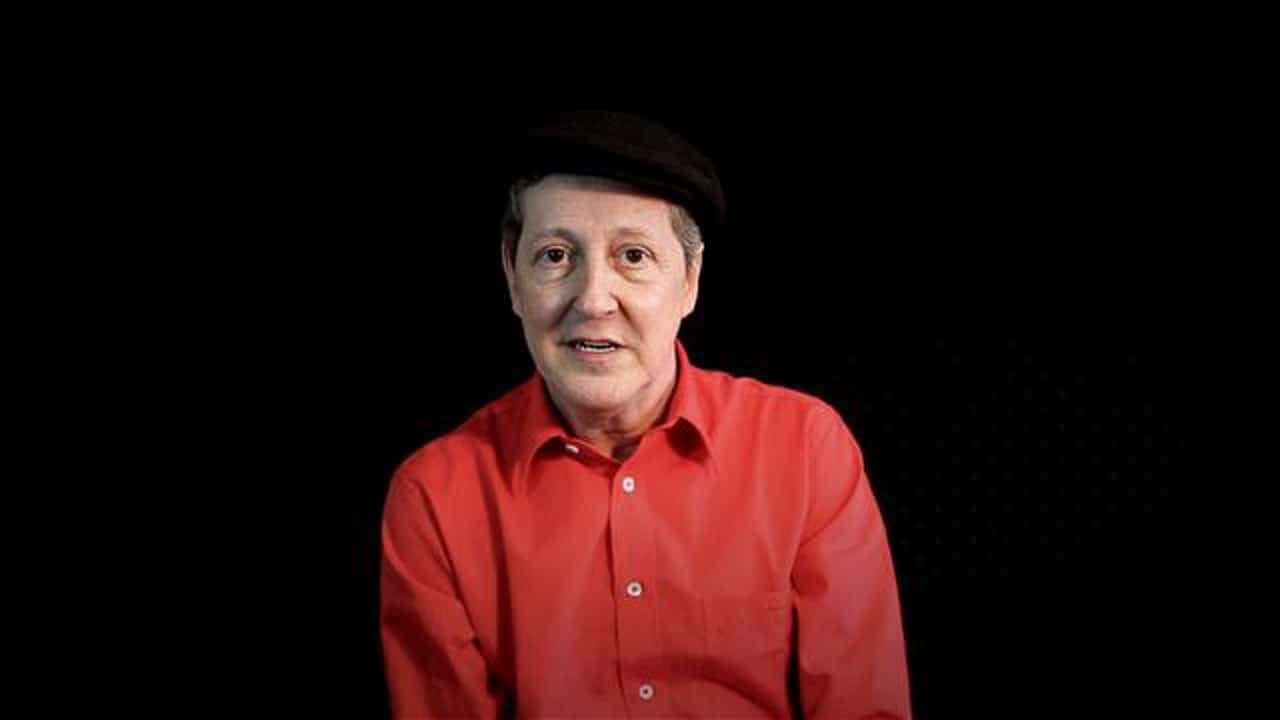 Студия дубляжа. Анатолий петров дубляж. Dubbing actor. Микрофон для озвучки. Dubbing and voice acting.