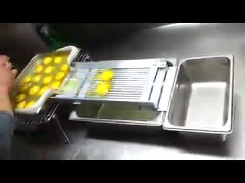 Wie man viel Eiweiss von viel Eigelb trennt