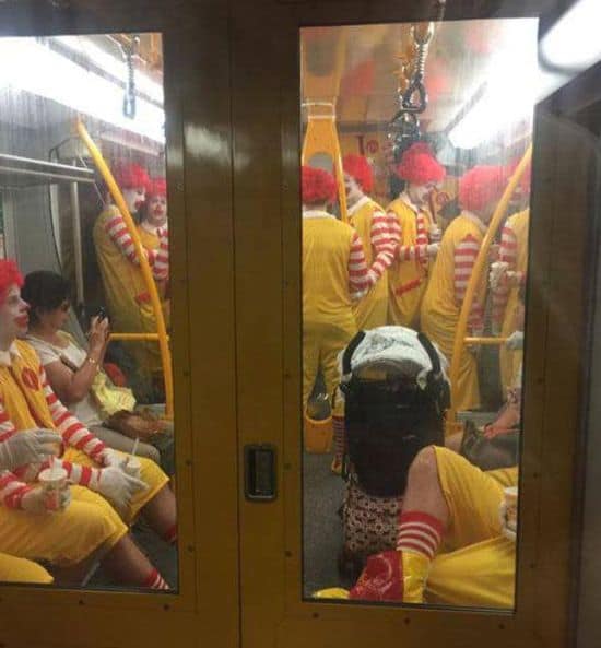 Trem da Carne da Meia-Noite de Ronald McDonalds