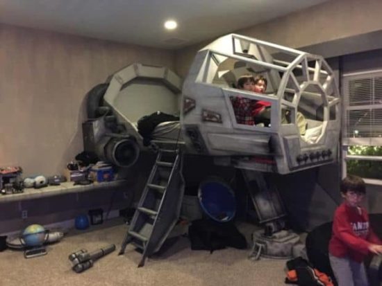 Millennium Falcon cockpit bed