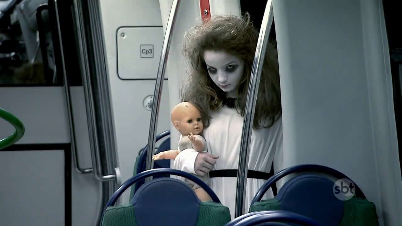 U-Bahn-Geist erschreckt Fahrgäste zu Tode