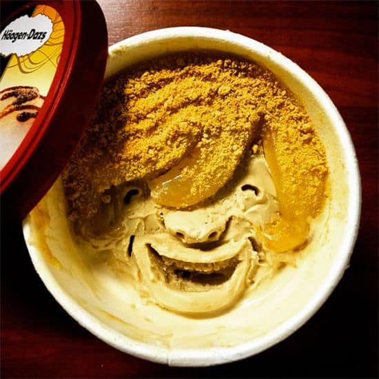 Gesichter in Häagen-Dazs Eiscreme