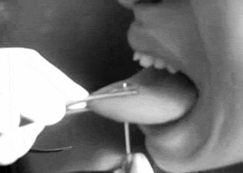 Como fazer um piercing na língua...