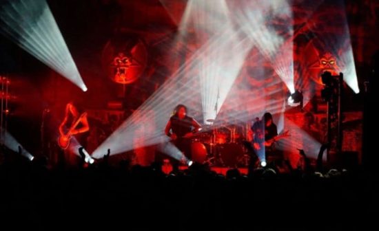 Dark Roots of Trash: Testament und Exodus lassen das Z7 beben