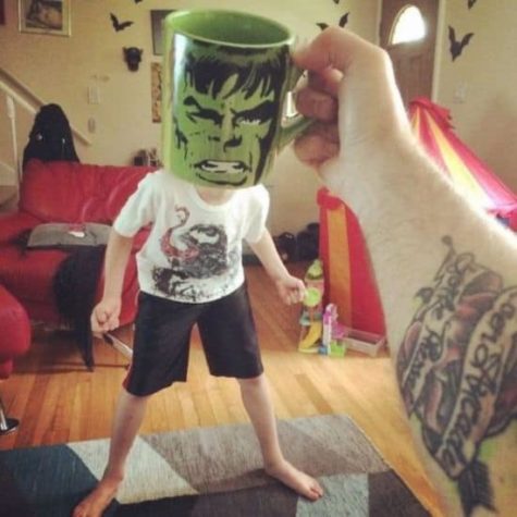 Morgendlicher Tassen Schnappschuss