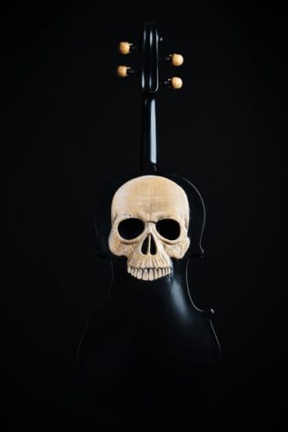 Handgefertigte Geige mit Skulls