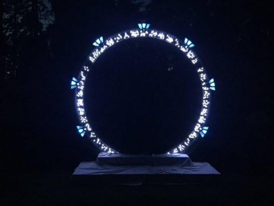 Eheschliessung vor einem Stargate