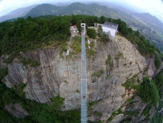 Die längste Glasbrücke der Welt