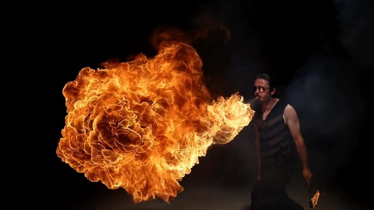 Inferno: dihanje ognja v počasnem posnetku