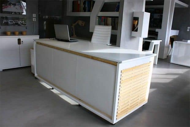 Nap Desk: Schreibtisch mit eingebautem Bett