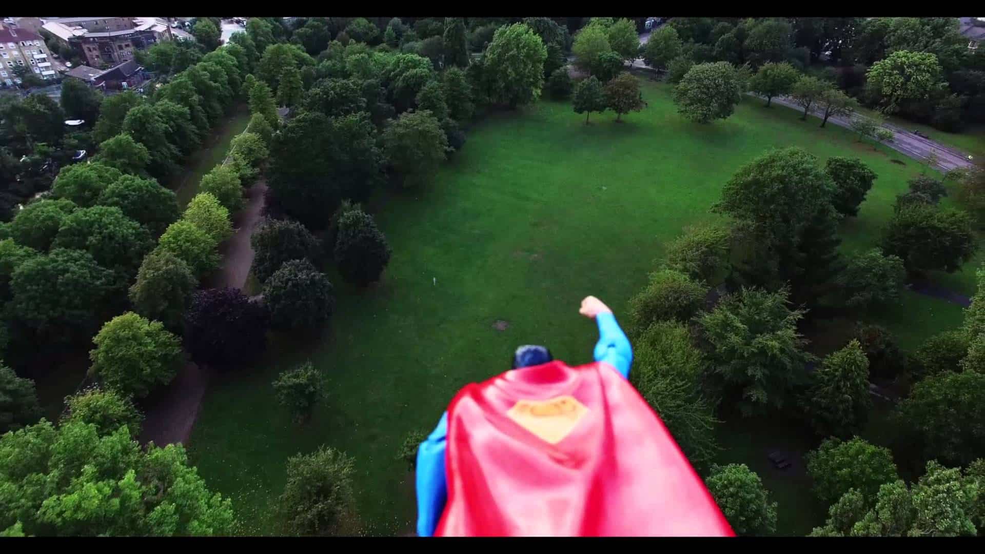 Vola in aria con Superman