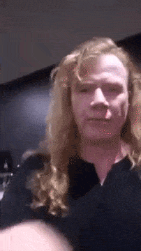 Dave Mustaine zeigt uns, wie man eine Videoaufnahme beendet