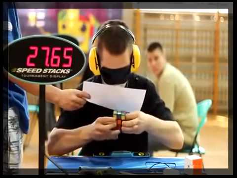 Wie man blind in 26 Sekunden einen Rubik’s Cube löst
