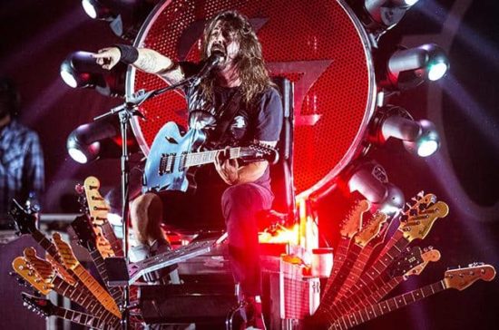 Foo Fighters widmen EP den Opfern der Anschläge von Paris und verschenken dieses