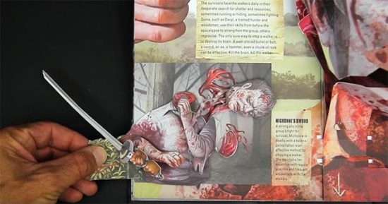 Libro emergente sanguinario de "The Walking Dead"