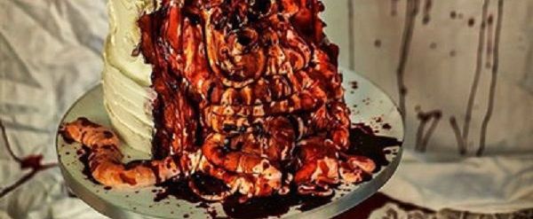 La torta nuziale zombie soffoca l'appetito degli ospiti