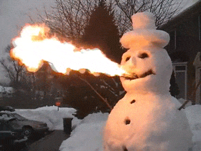 Muñeco de nieve que escupe fuego