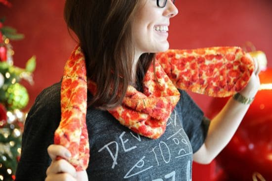 Stay Cheesy: Pizza Hut macht Pizza Fashion