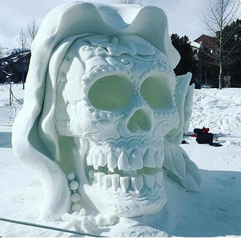 Día de los muertos en la nieve