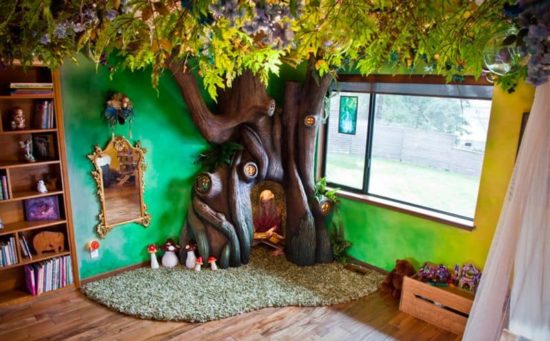 Pai transforma o quarto da filha em uma floresta de contos de fadas