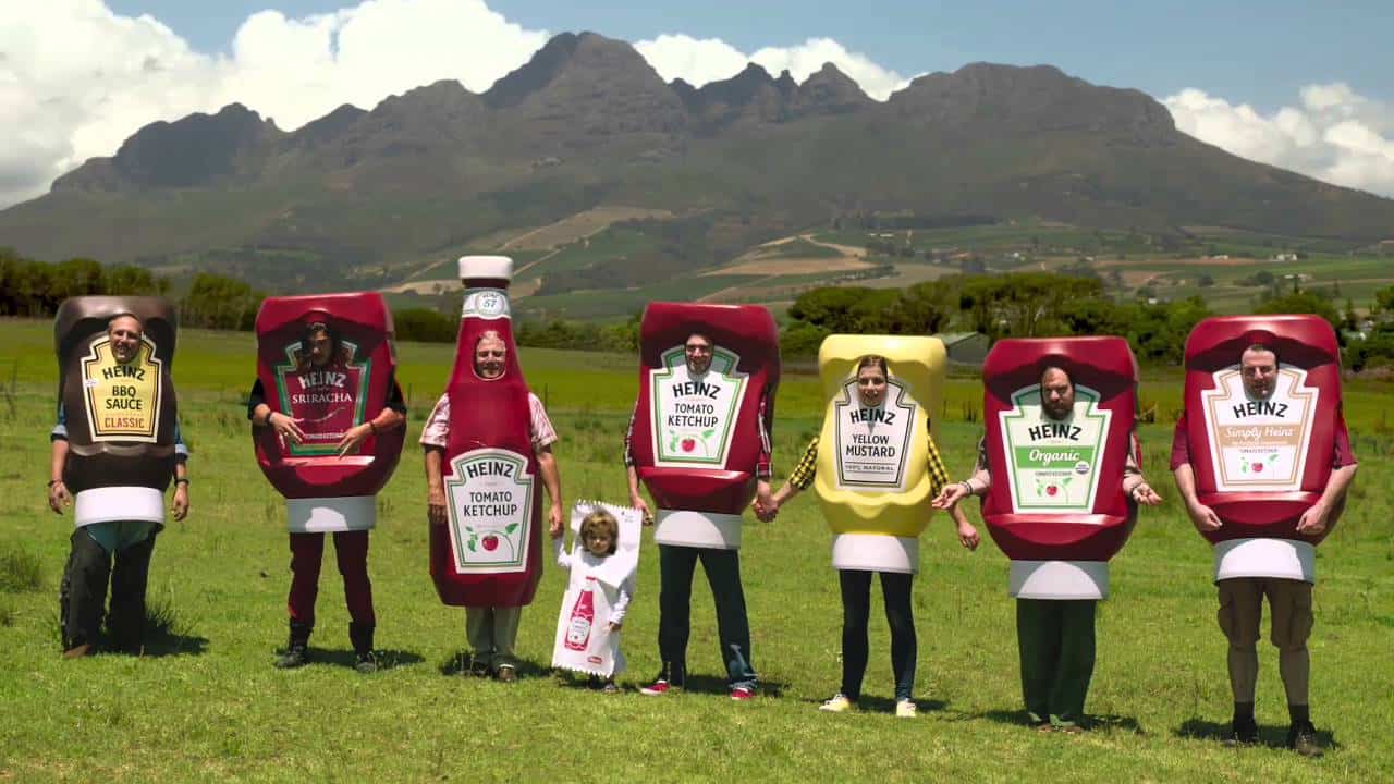 Hoe een kudde teckels reclame maakt voor ketchup