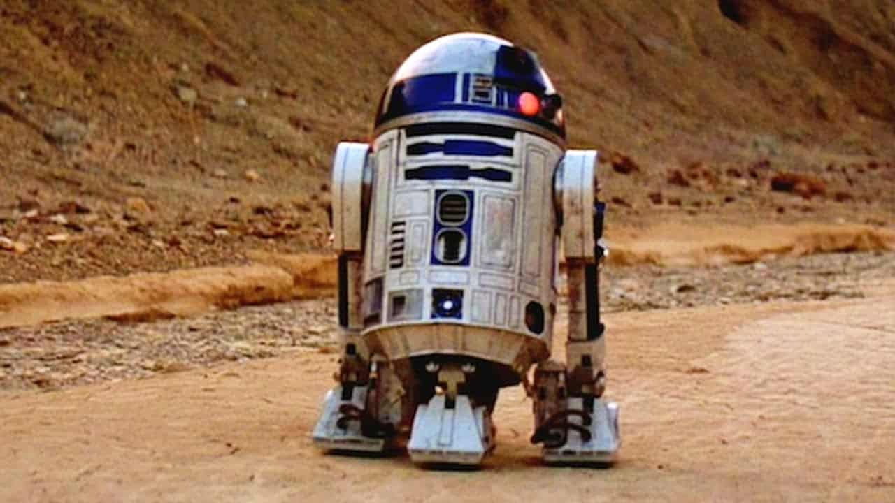 The "life" of R2-D2 in 3 minutes
