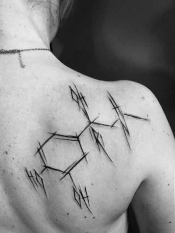 Tätowiertes Gekritzel von Inez Janiak