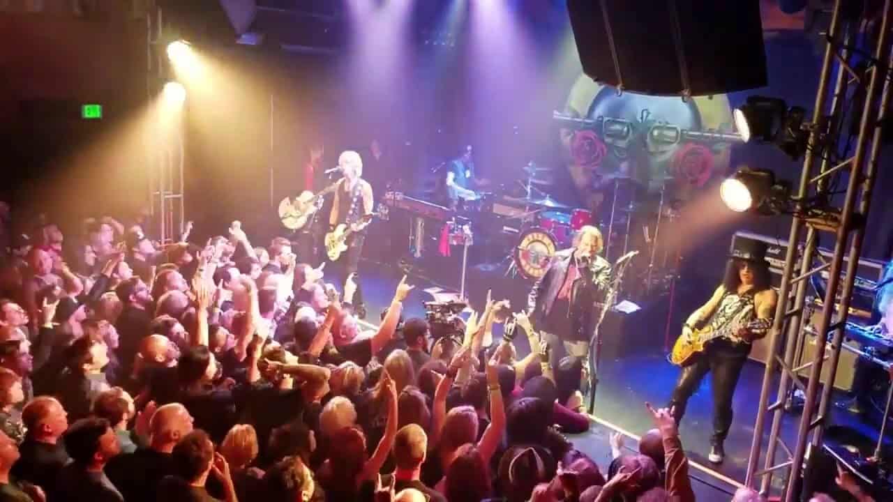Reunião do Guns N' Roses: “Welcome to the Jungle” ao vivo no Troubadour