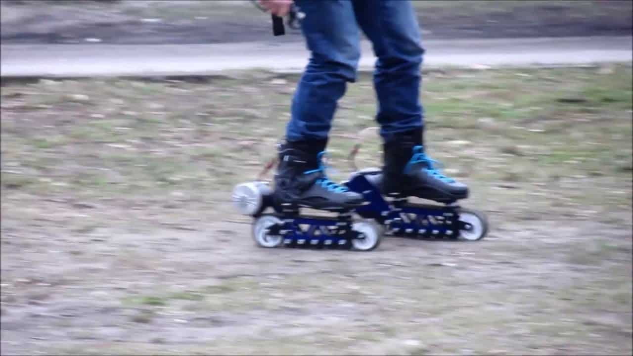 Motorizované terénne kolieskové korčule