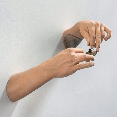 Fingerfertige Wandskulpturen