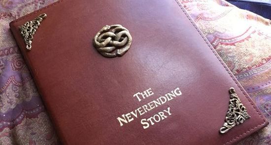 The Neverending Story som etui til tabletten